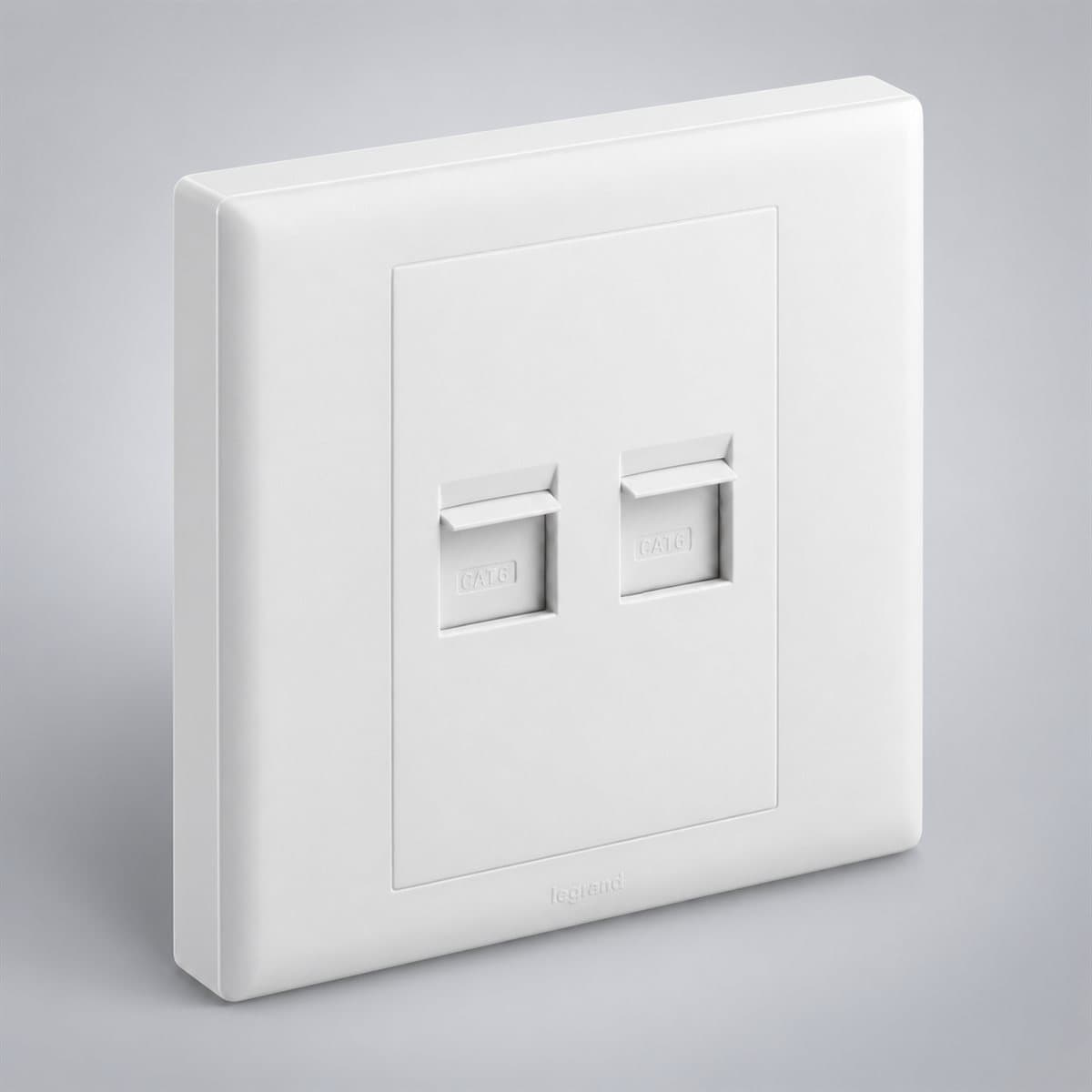 Ổ cắm mạng cat6 đôi Eloé Legrand chụp góc nghiêng 3/4, thấy rõ mặt và cạnh bên
