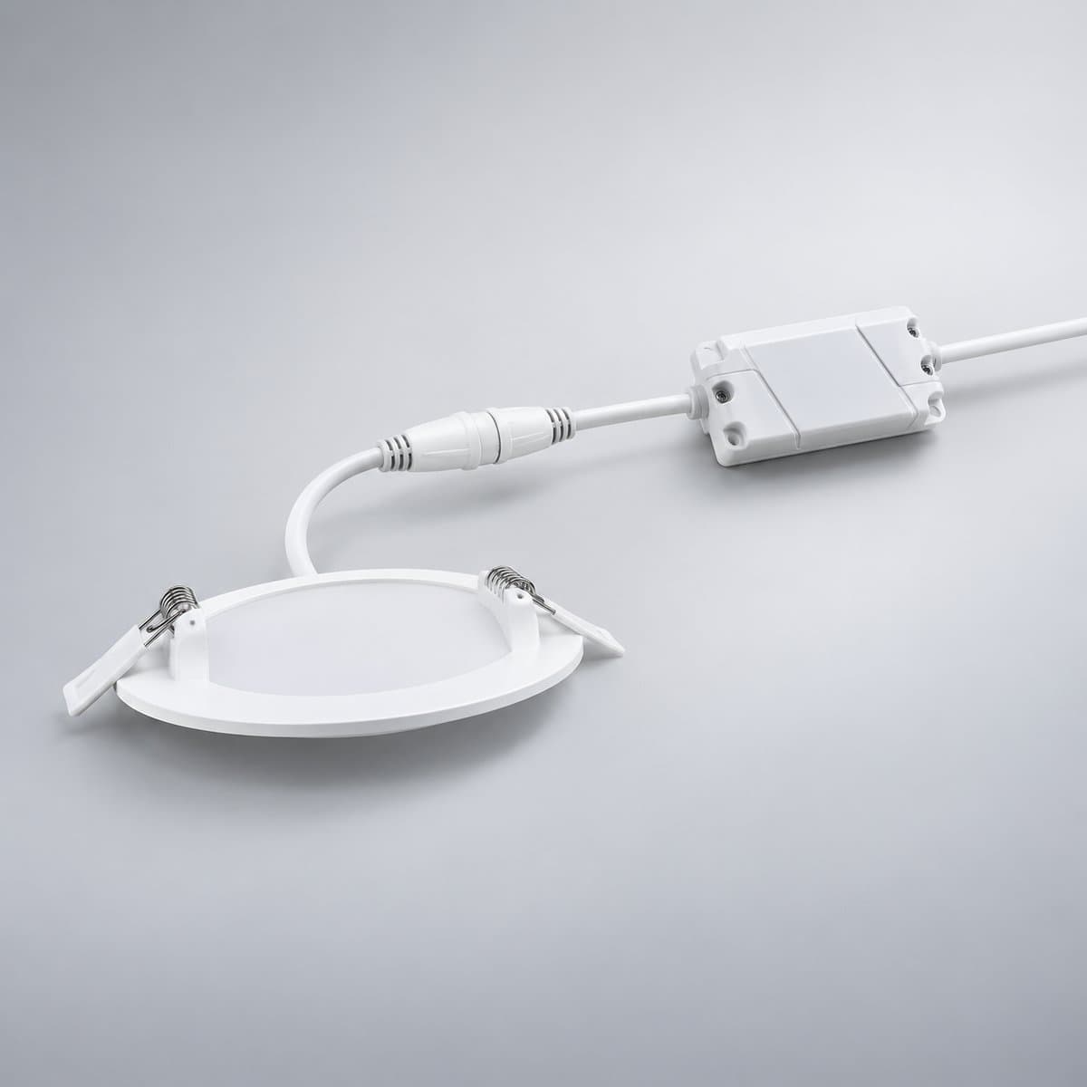 Đèn LED âm trần siêu mỏng DL262 Philips chụp góc nghiêng 3/4, thấy rõ thân và cạnh bên