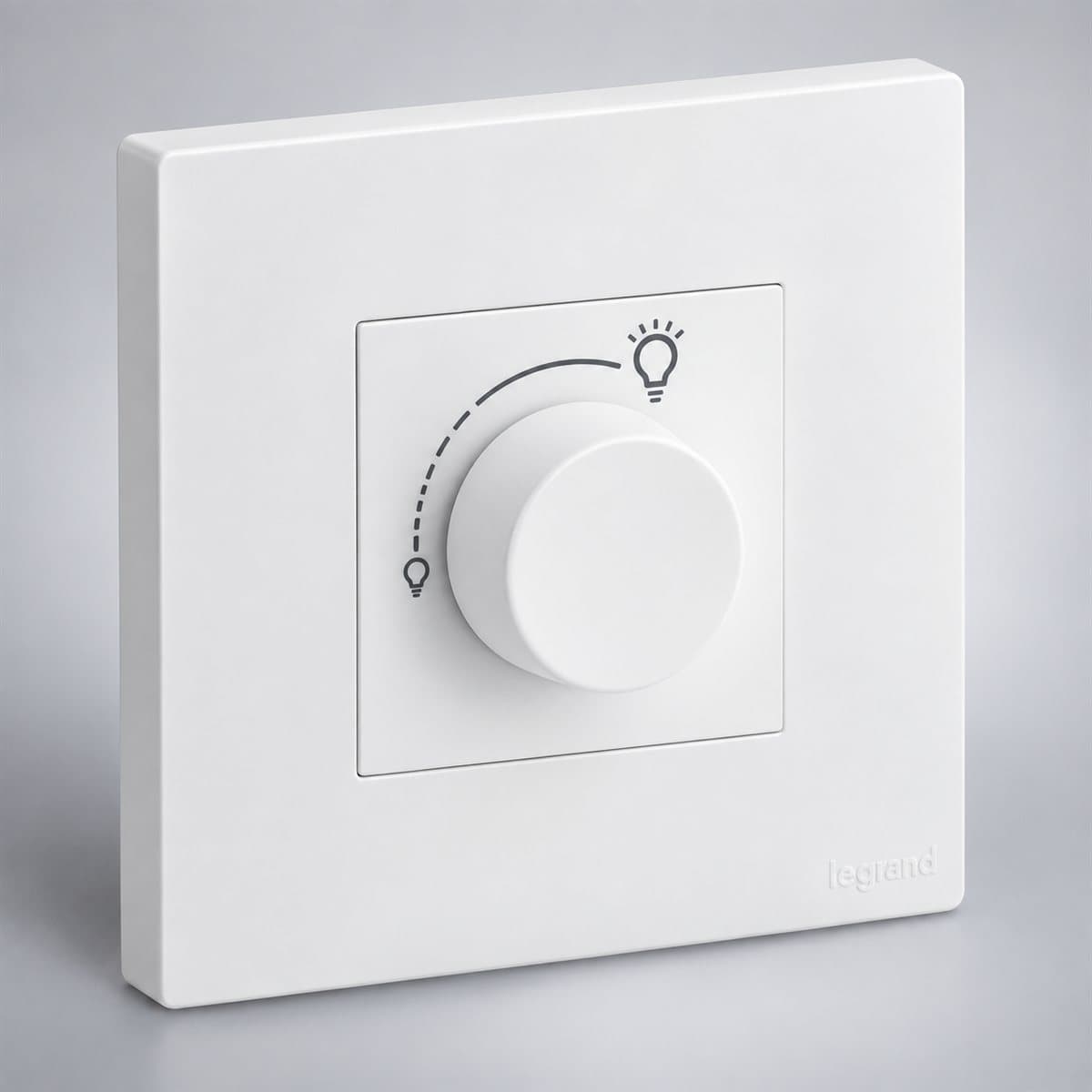 Điều chỉnh độ sáng đèn 40-400W Obria Legrand chụp góc nghiêng 3/4, thấy rõ mặt và cạnh bên