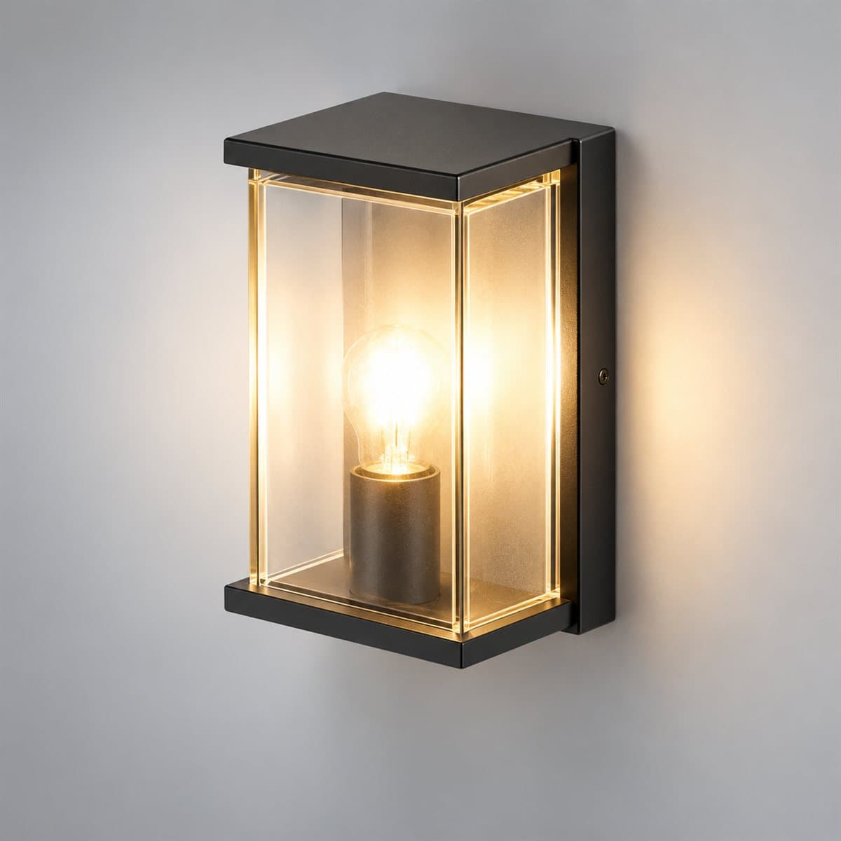 Đèn gắn tường ngoài trời dùng bóng E27 NBB1466 Panasonic chụp góc nghiêng 3/4, thấy rõ thân và cạnh bên