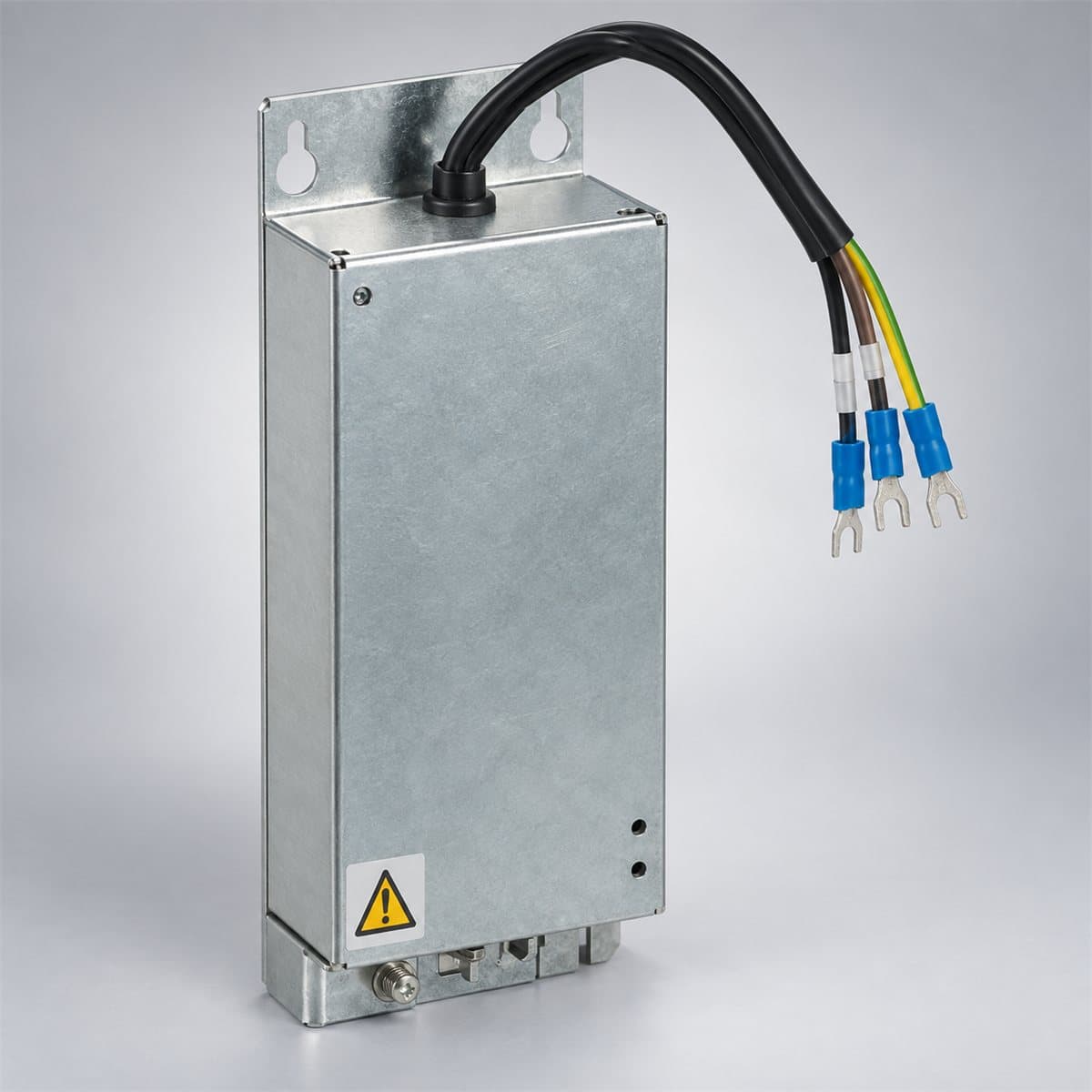 Bộ lọc EMC đầu vào cho Altivar 12 Schneider chụp góc nghiêng 3/4, thấy rõ mặt và cạnh bên