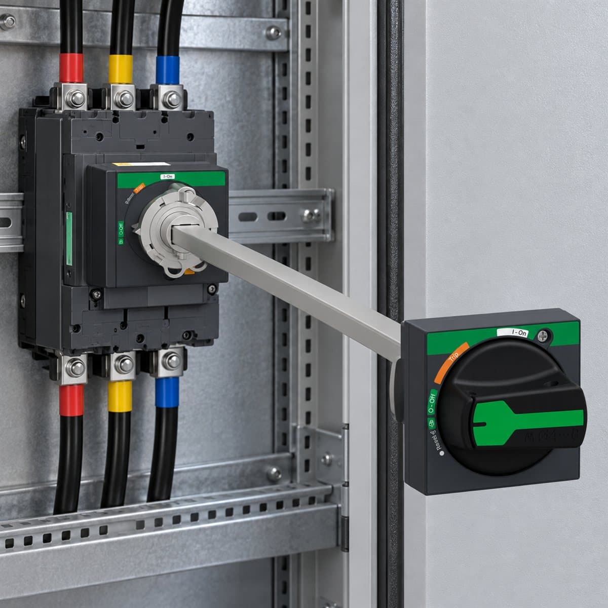 Tay xoay nối dài cho MCCB ComPacT NSXm Schneider đã lắp đặt trong nhà