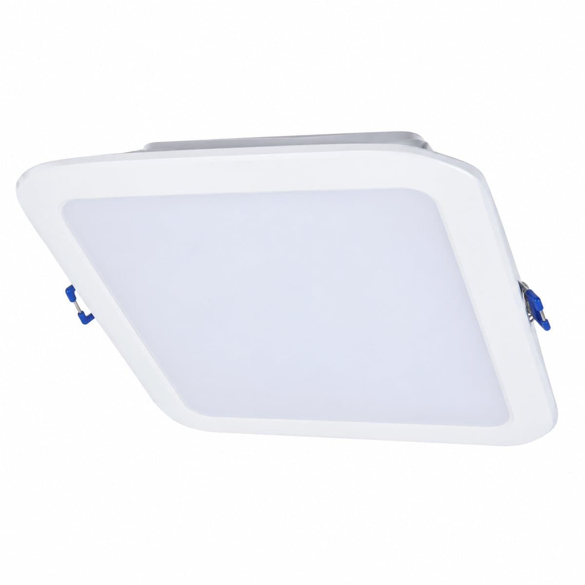 Đèn LED âm trần DN027B G3 vuông Philips trên nền trắng, ảnh sản phẩm chính diện