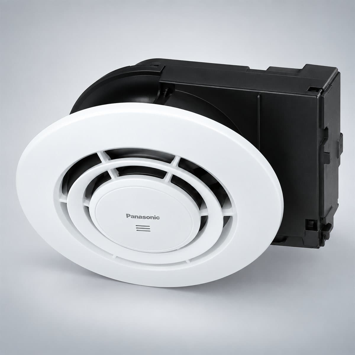 Quạt hút công nghiệp Panasonic chụp góc nghiêng 3/4, thấy rõ mặt và cạnh bên