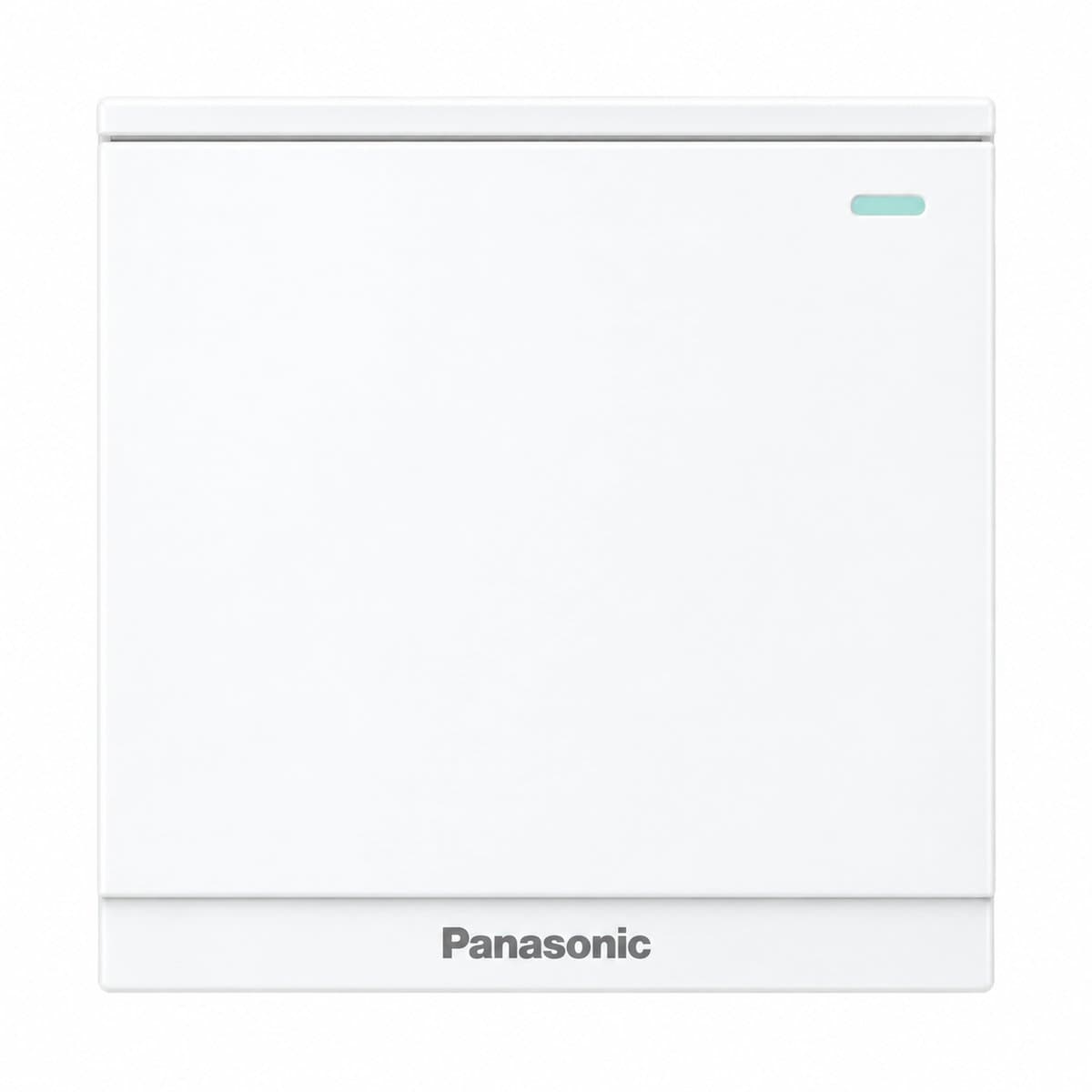 Công tắc ổ cắm Moderva Panasonic trên nền trắng, ảnh sản phẩm chính diện