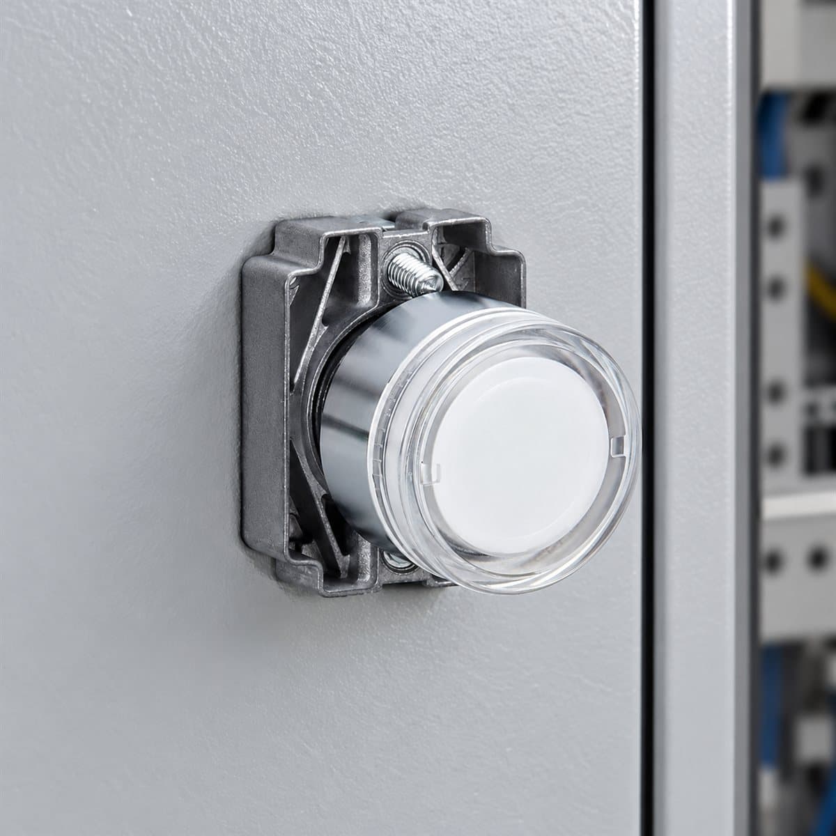 Nút nhấn có đèn trọn bộ Easy Harmony XB2 Schneider đã lắp đặt trong nhà