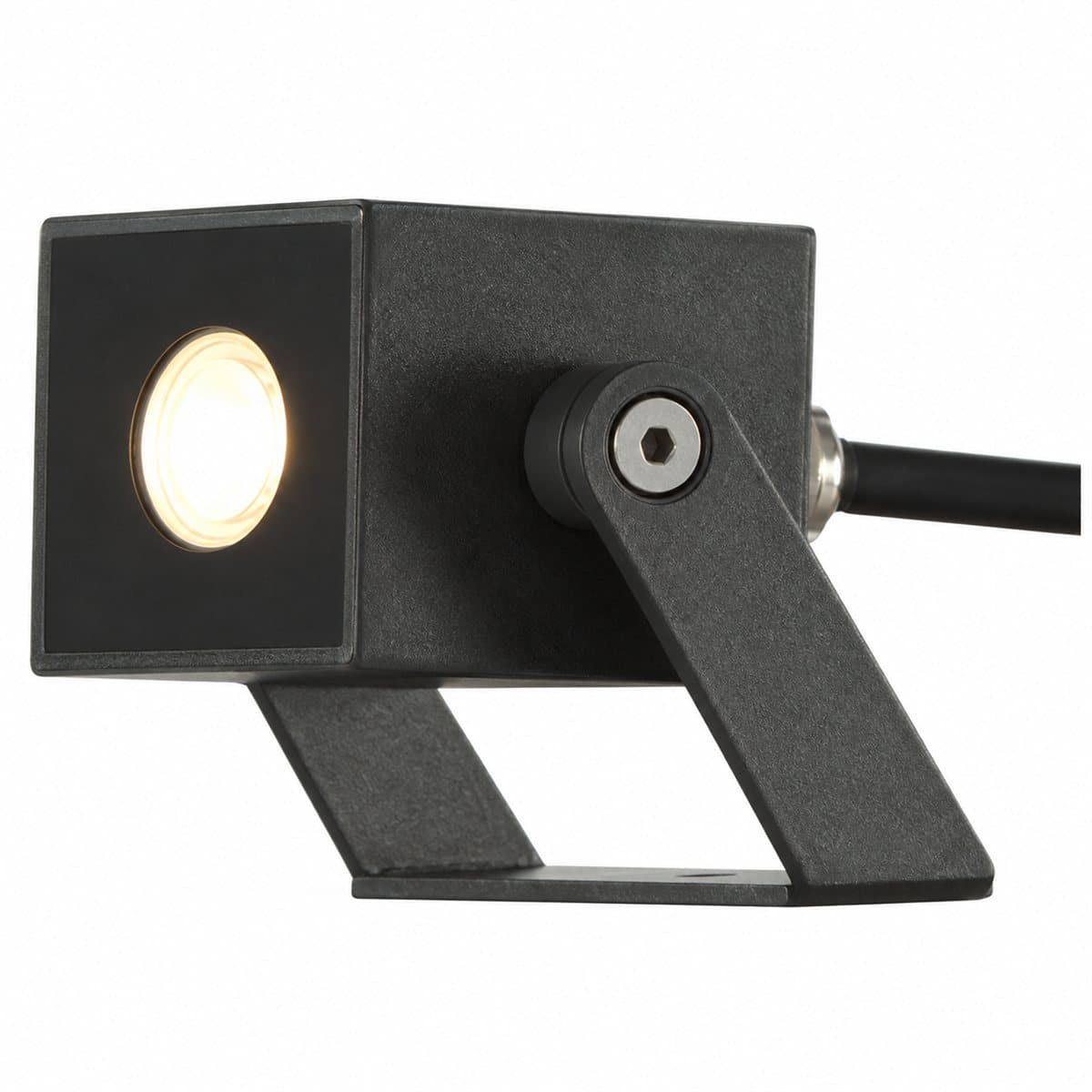 Đèn spotlight sân vườn LED NSP1802 Panasonic trên nền trắng, ảnh sản phẩm chính diện
