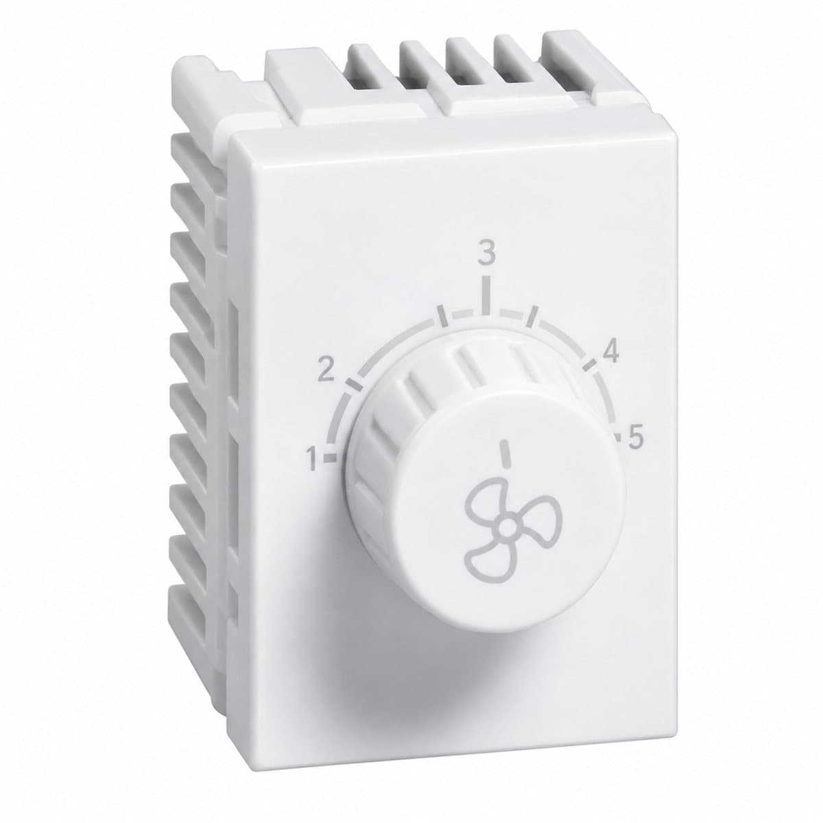 Bộ điều chỉnh tốc độ quạt, 2 mô-đun Rivia Legrand trên nền trắng, ảnh sản phẩm chính diện