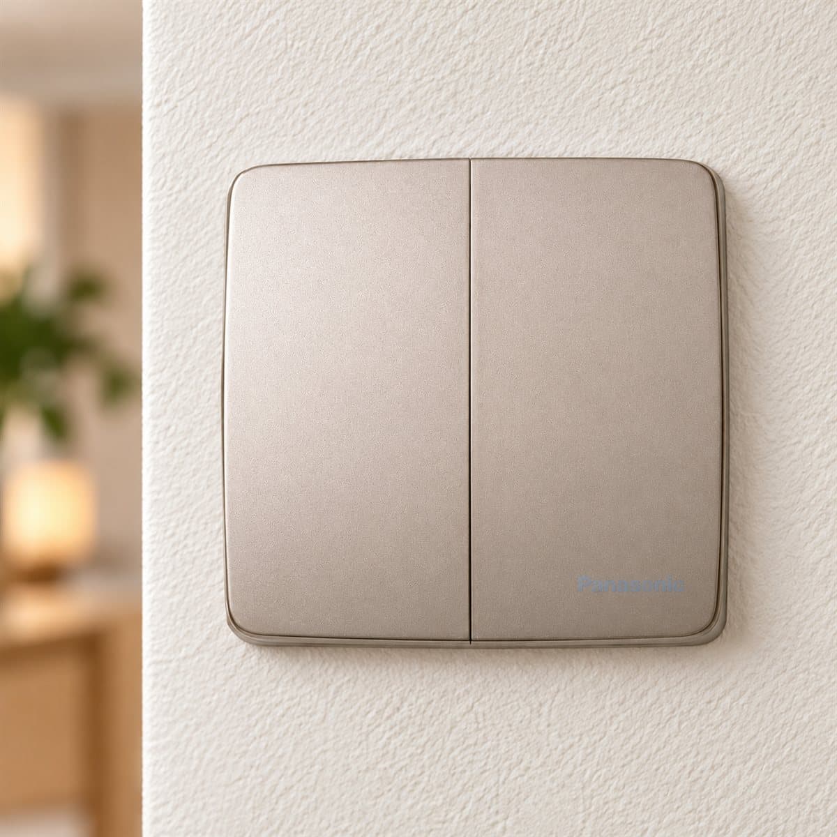 Bộ 2 công tắc E, đảo chiều, cắm nhanh Minerva Panasonic đã lắp đặt trong nhà