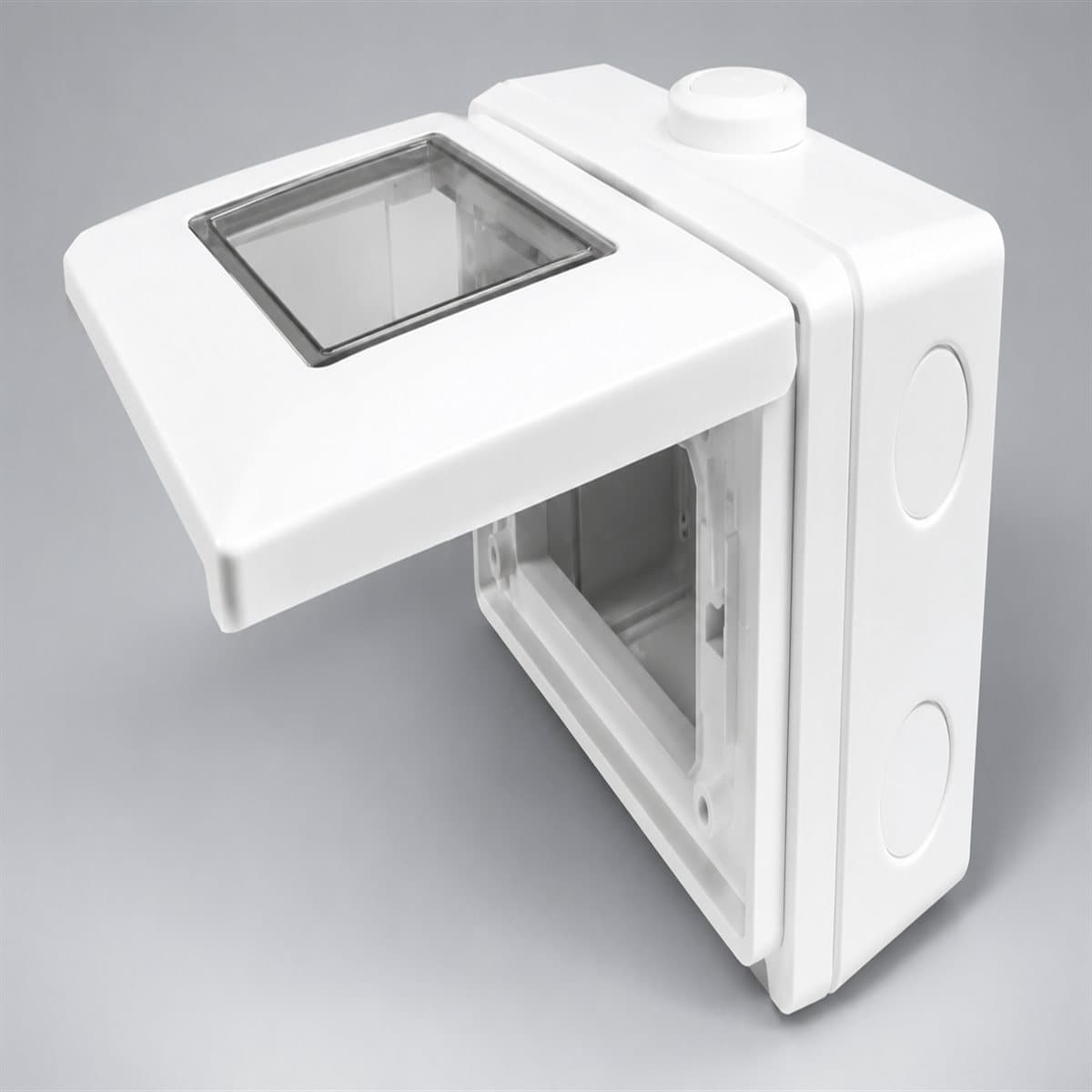 Hộp có nắp che mưa lắp nổi IP55 3 thiết bị Full Color Wide Panasonic chụp góc nghiêng 3/4, thấy rõ mặt và cạnh bên