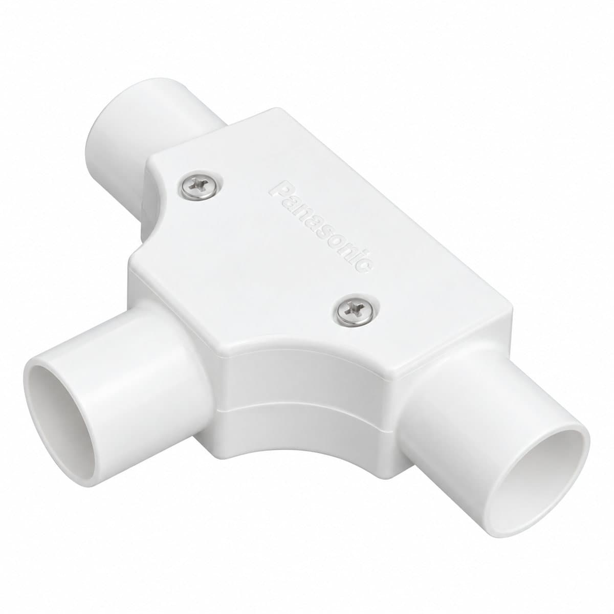 T nối có nắp ống luồn PVC Panasonic trên nền trắng, ảnh sản phẩm chính diện