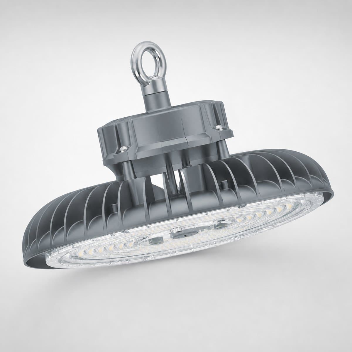 Đèn LEDCOMFO Highbay V4 chụp góc nghiêng 3/4, thấy rõ thân và mặt bên