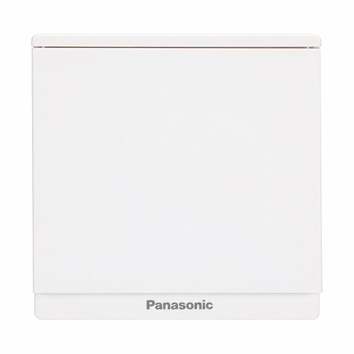 Bộ 1 công tắc B, 1 chiều, bắt vít Moderva Panasonic trên nền trắng, ảnh sản phẩm chính diện