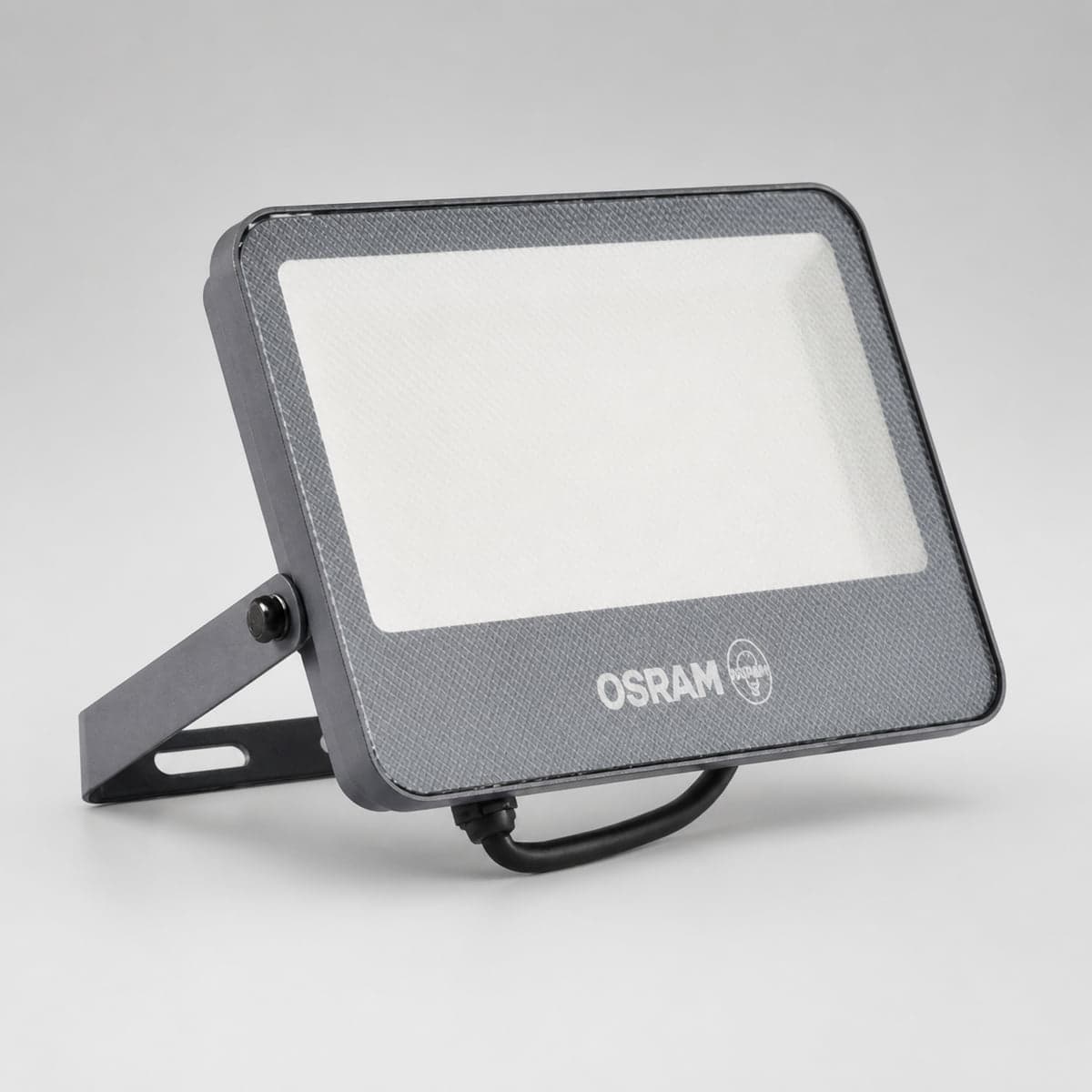 Đèn FLOODLIGHT chụp góc nghiêng 3/4, thấy rõ thân và mặt bên