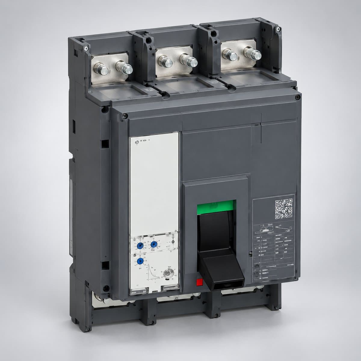 MCCB EasyPact CVS 800-1600A Schneider chụp góc nghiêng 3/4, thấy rõ mặt và cạnh bên