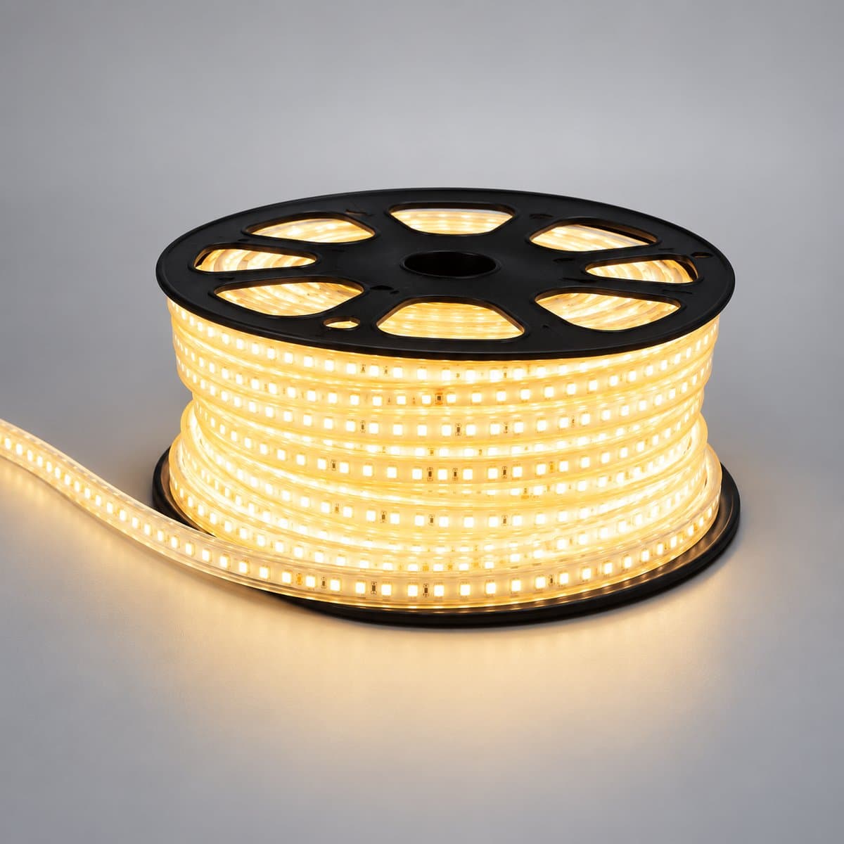 Đèn LED dây ngoài trời Panasonic chụp góc nghiêng 3/4, thấy rõ thân và cạnh bên
