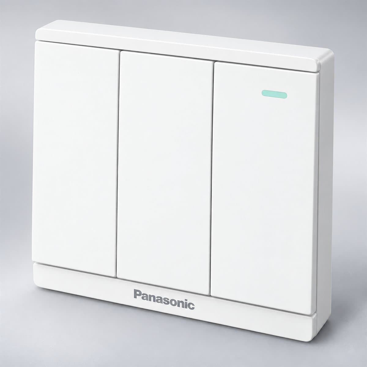 Bộ 3 công tắc C, 2 chiều, dạ quang Moderva Panasonic chụp góc nghiêng 3/4, thấy rõ mặt và cạnh bên