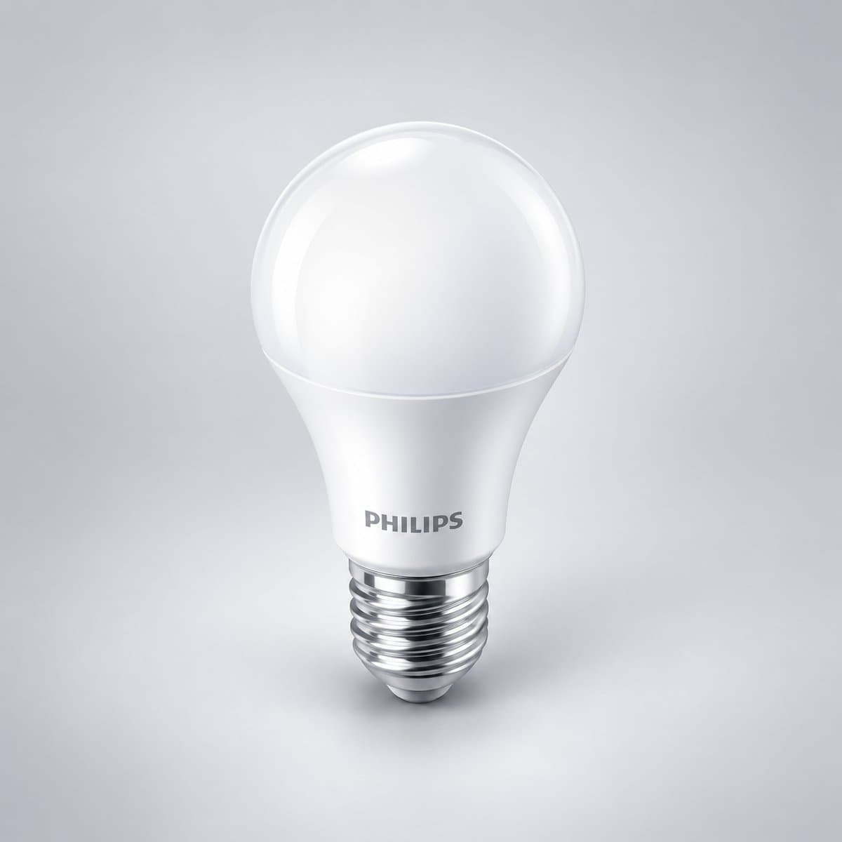 Bóng LED Bulb Essential Philips chụp góc nghiêng 3/4, thấy rõ thân và cạnh bên