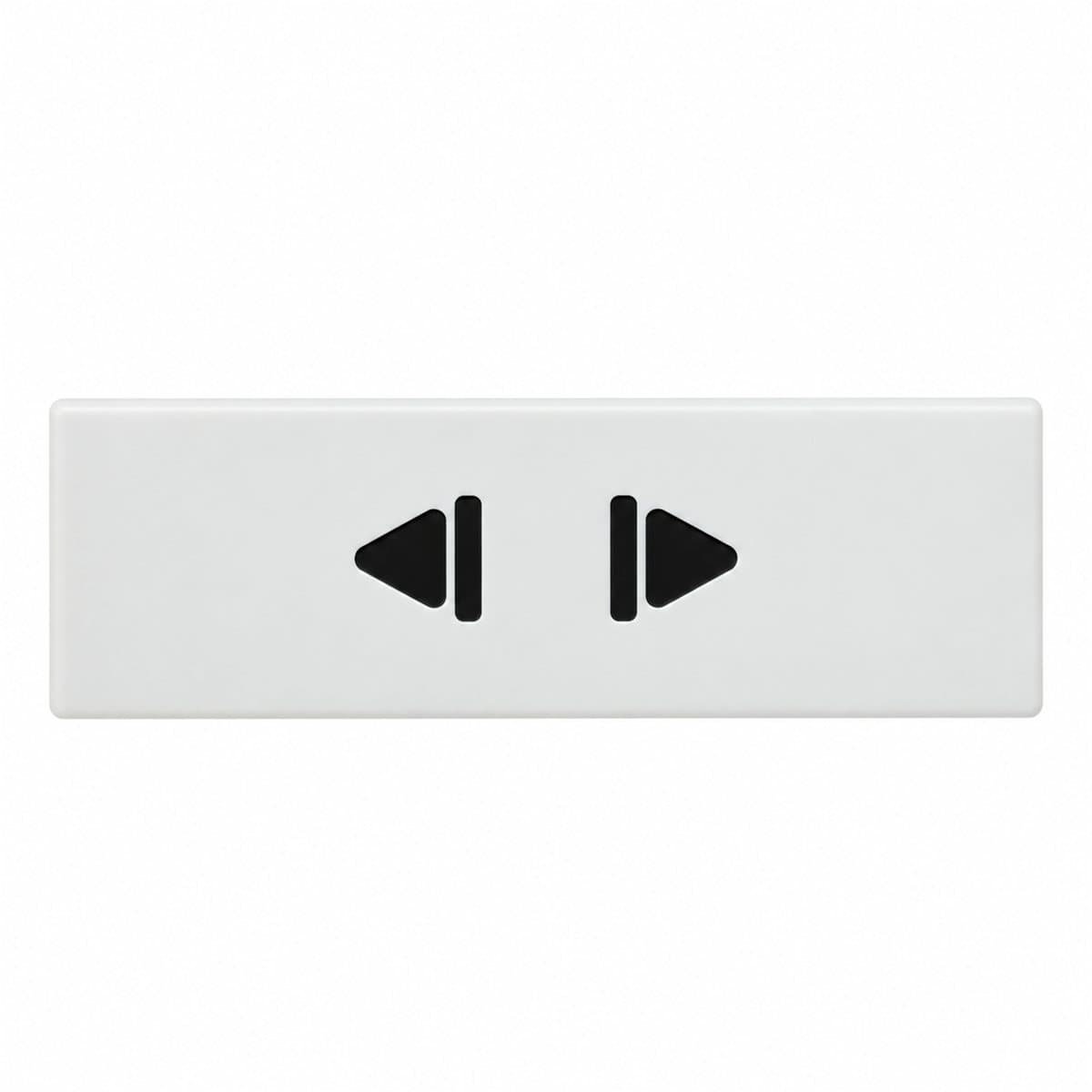 Ổ cắm đơn 2 chấu AvatarOn A Schneider trên nền trắng, ảnh sản phẩm chính diện