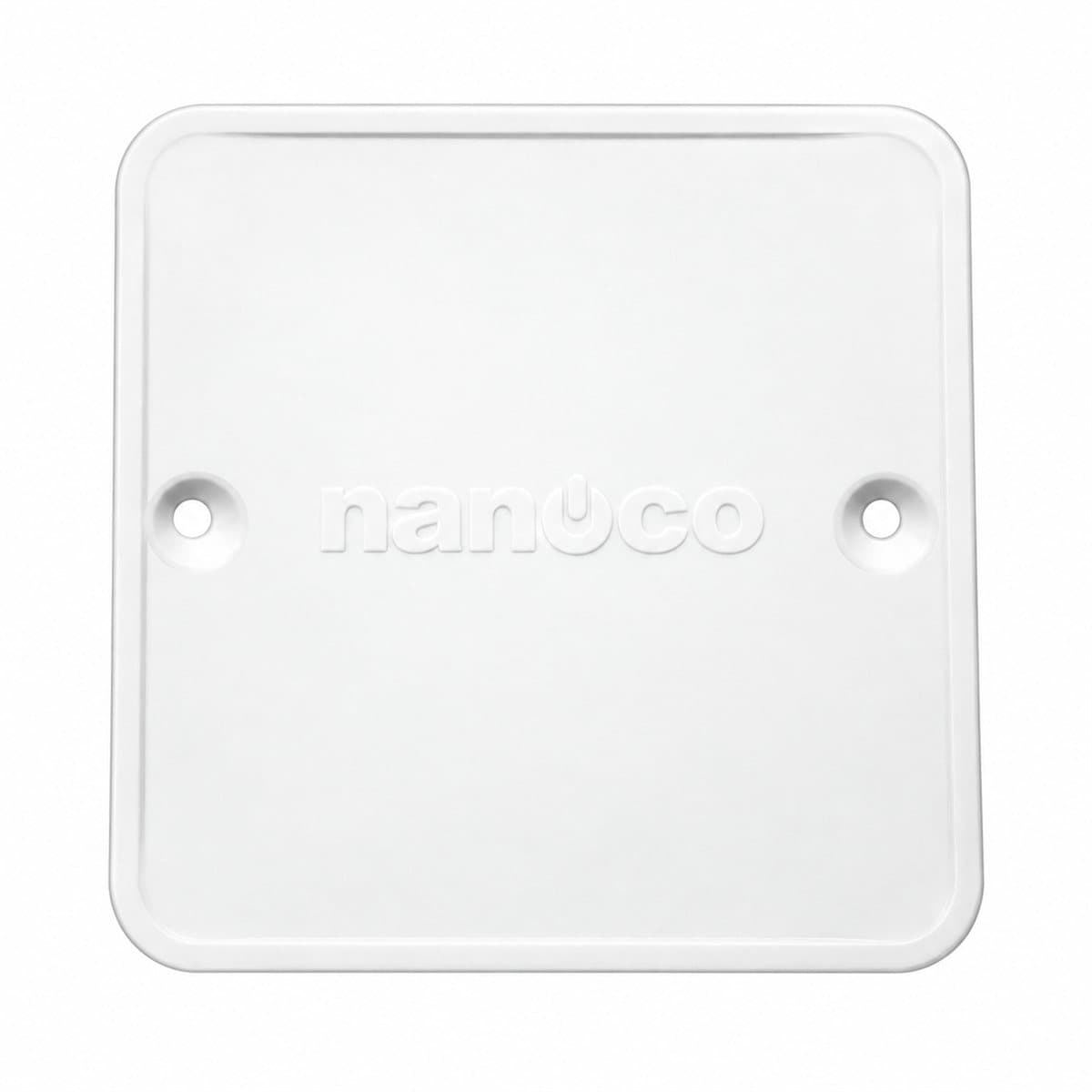 Nắp hộp âm đơn dùng cho mặt vuông chuẩn BS Panasonic trên nền trắng, ảnh sản phẩm chính diện