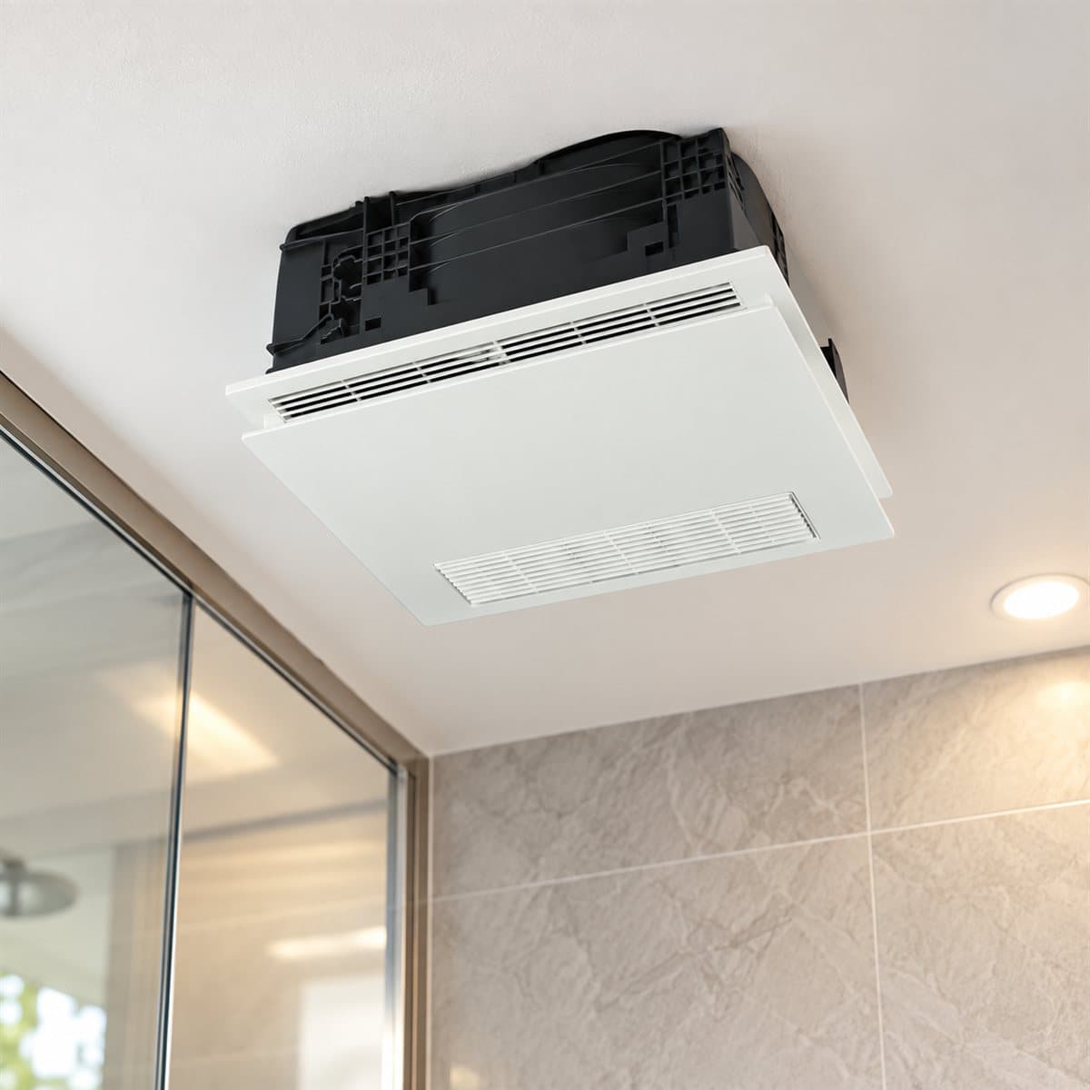 Quạt hút sưởi thông gió, sưởi ấm Panasonic đã lắp đặt trong nhà