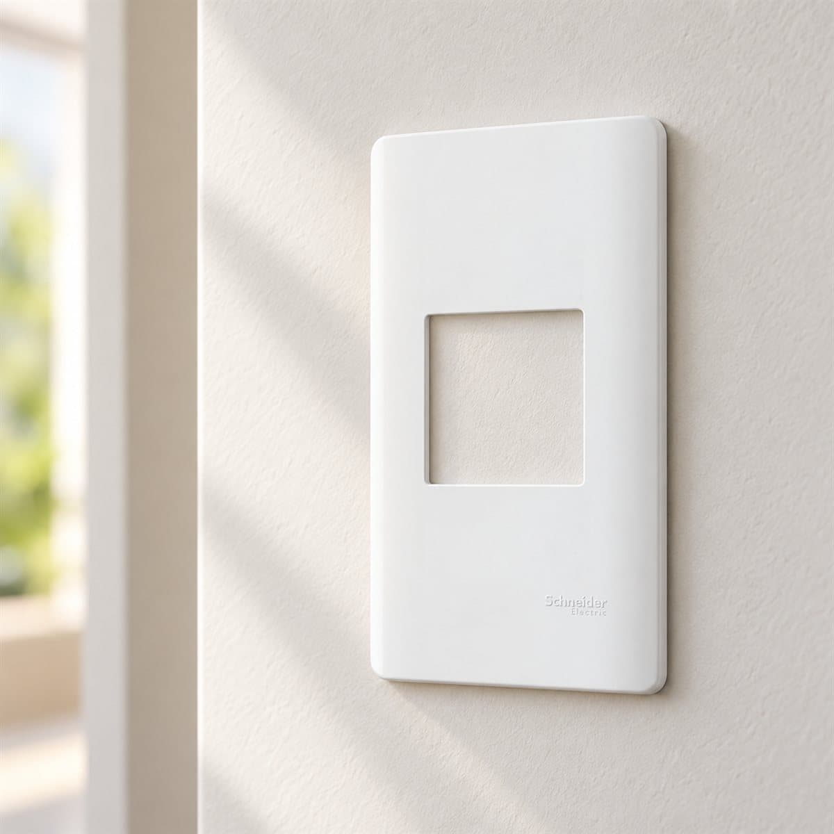 Mặt cho 1 thiết bị ZENcelo A size M Schneider đã lắp đặt trong nhà