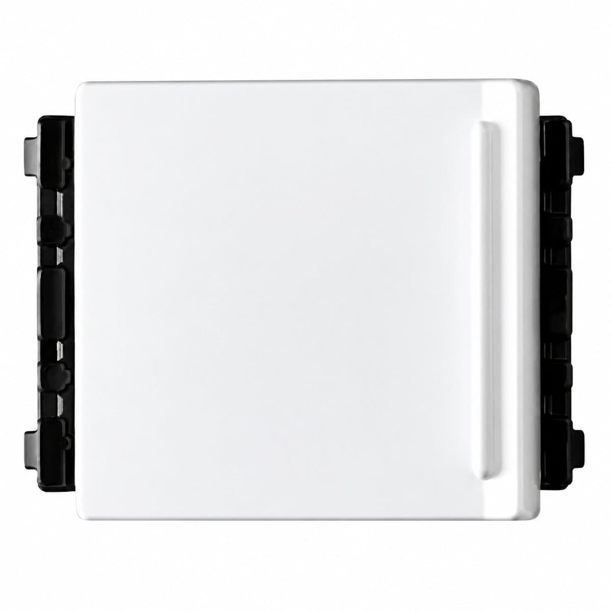 Công tắc B, 1 chiều, loại trung Halumie Panasonic trên nền trắng, ảnh sản phẩm chính diện