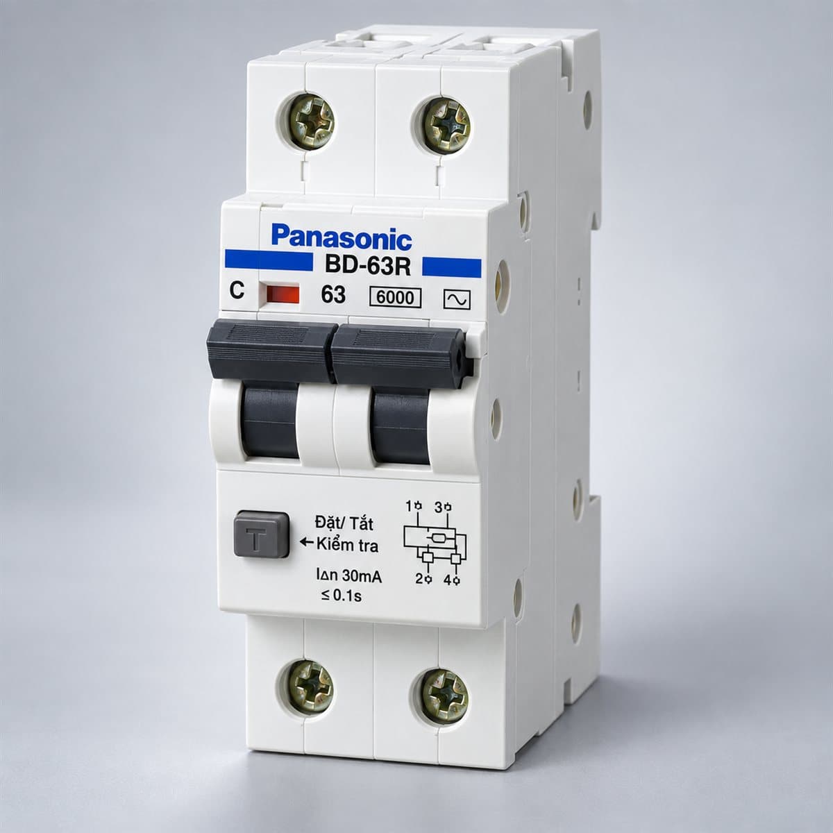 RCBO có chỉ báo trạng thái Panasonic chụp góc nghiêng 3/4, thấy rõ mặt và cạnh bên