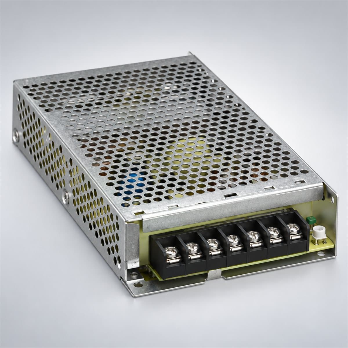 Bộ nguồn gắn bảng điều khiển Modicon ABLP Schneider chụp góc nghiêng 3/4, thấy rõ mặt và cạnh bên