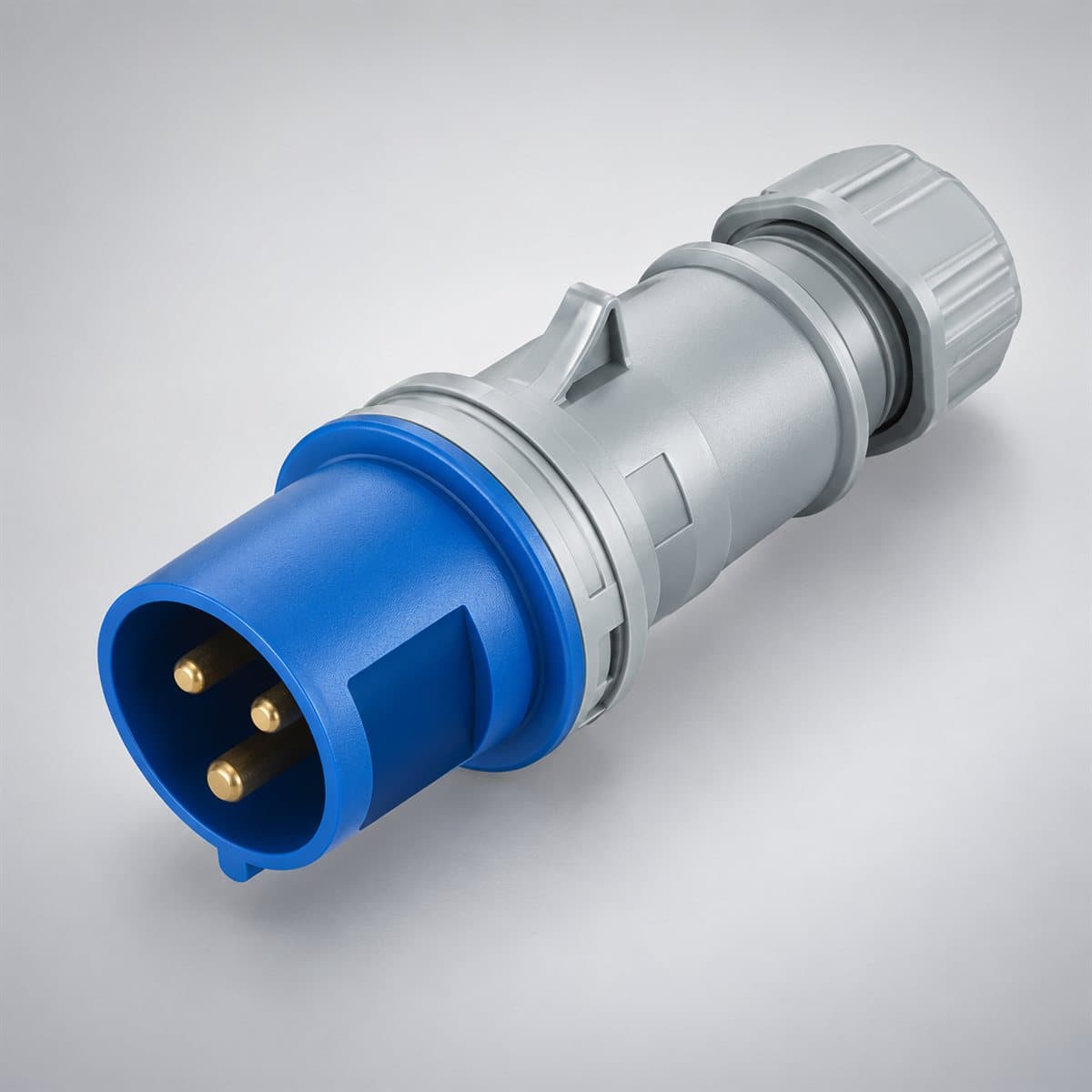 Phích cắm không kín nước Nanoco Panasonic chụp góc nghiêng 3/4, thấy rõ mặt và cạnh bên