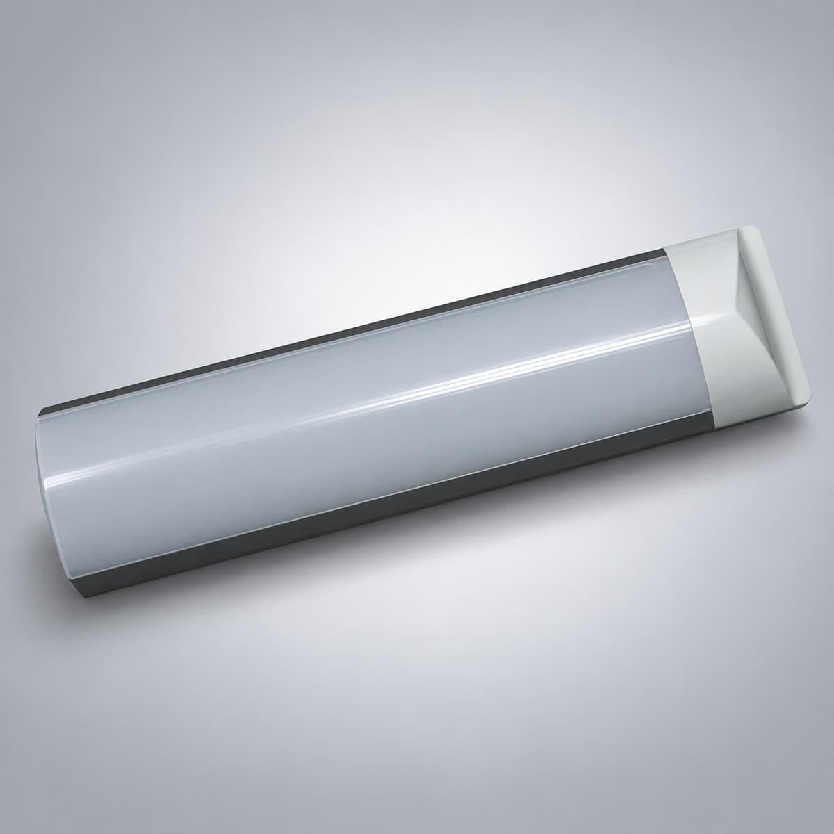 Đèn bán nguyệt Panasonic chụp góc nghiêng 3/4, thấy rõ thân và cạnh bên