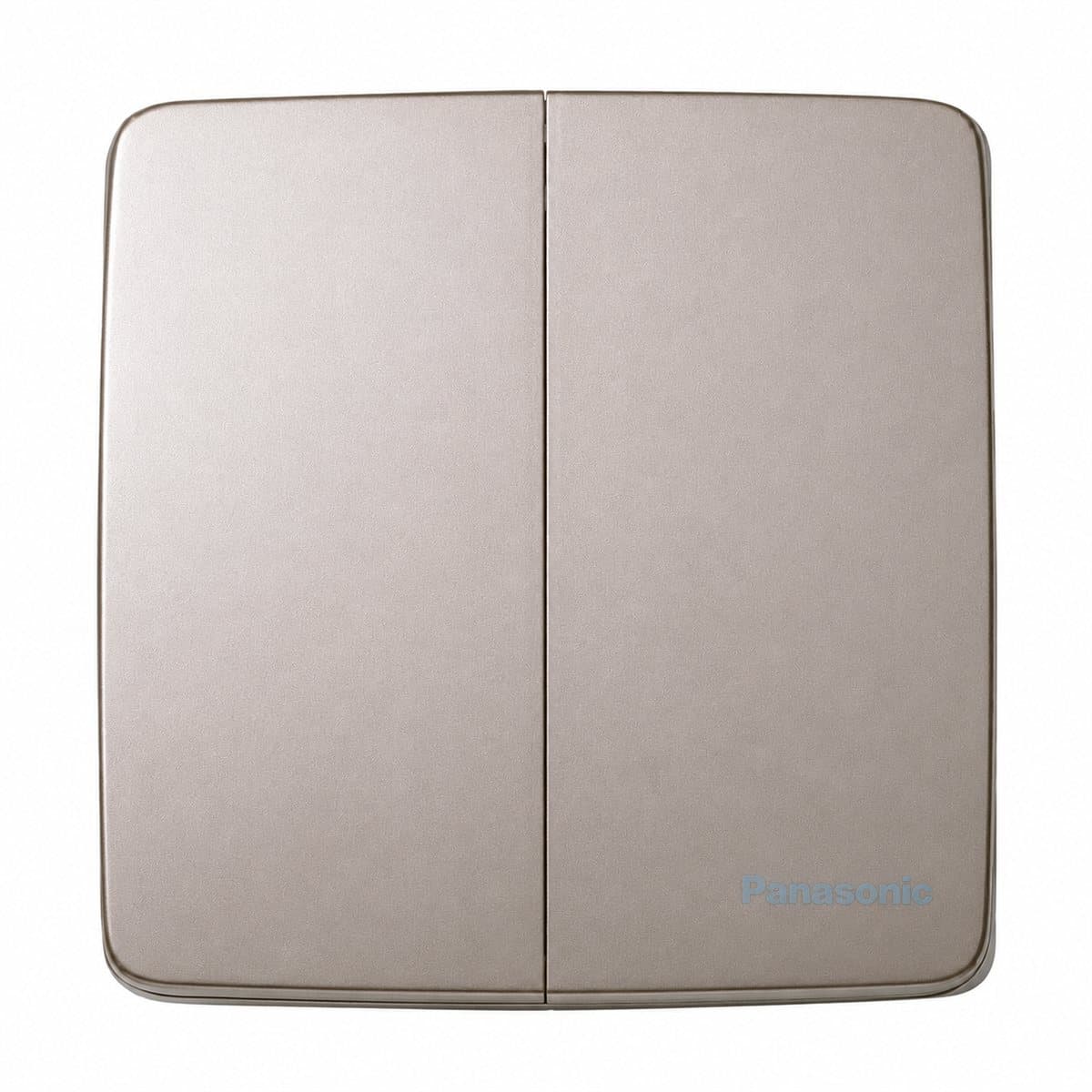 Bộ 2 công tắc E, đảo chiều, cắm nhanh Minerva Panasonic trên nền trắng, ảnh sản phẩm chính diện