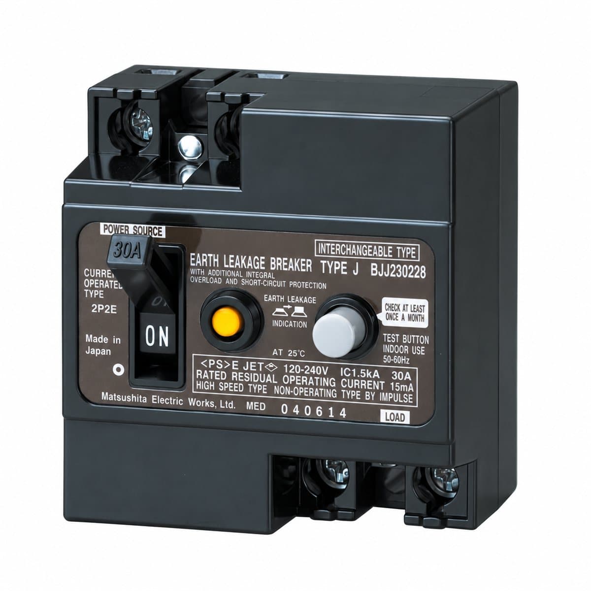 Bộ cầu dao an toàn 2P2E Panasonic trên nền trắng, ảnh sản phẩm chính diện