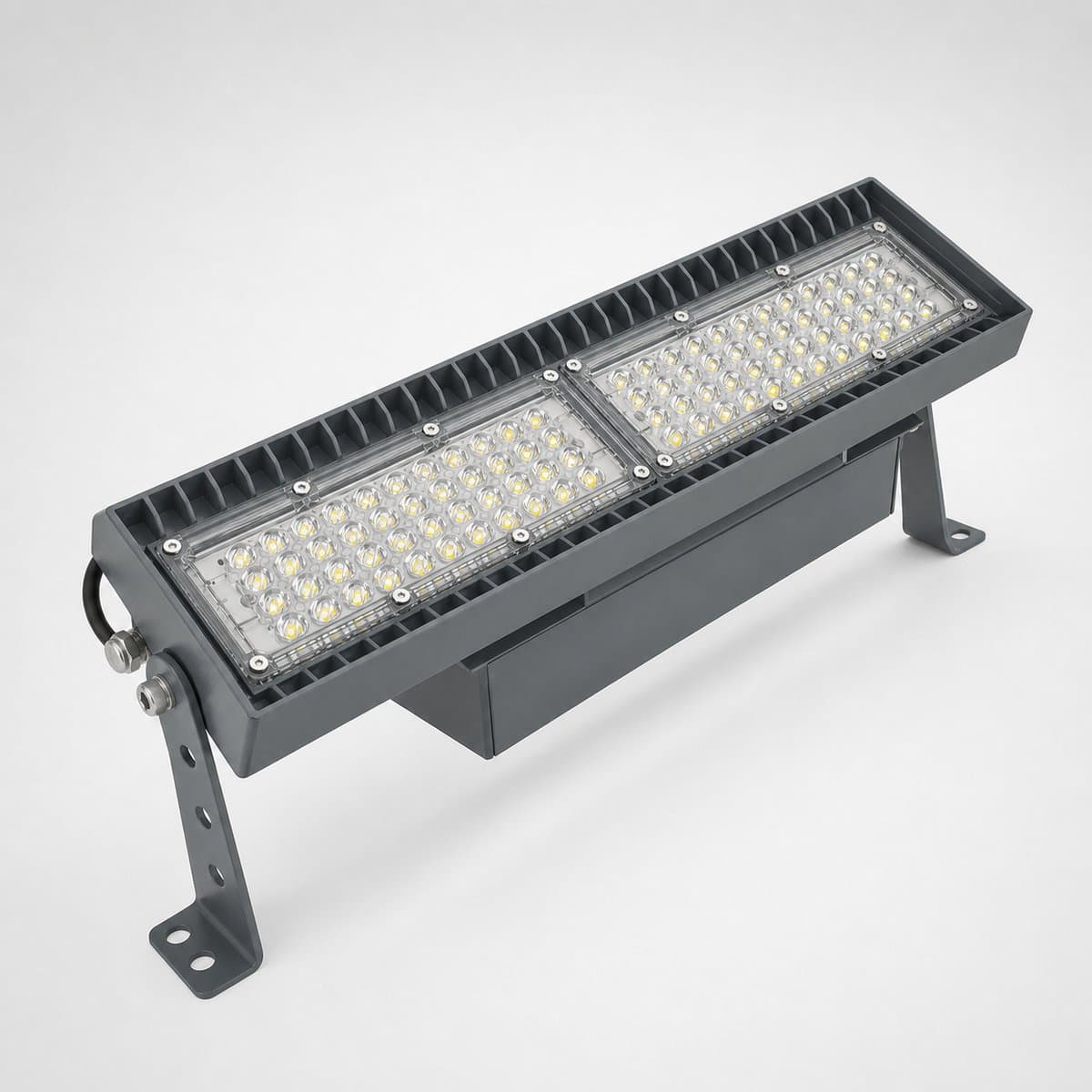 Đèn SIMPLITZ Tunnel Light V2 chụp góc nghiêng 3/4, thấy rõ thân và mặt bên