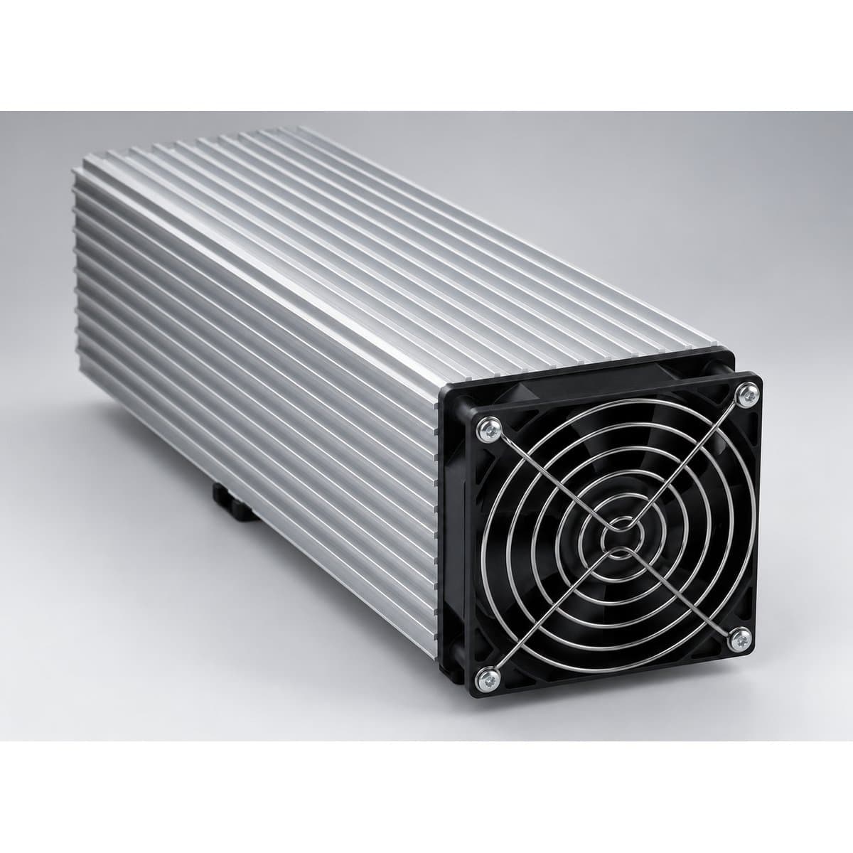 Điện trở sưởi có quạt Schneider chụp góc nghiêng 3/4, thấy rõ mặt và cạnh bên