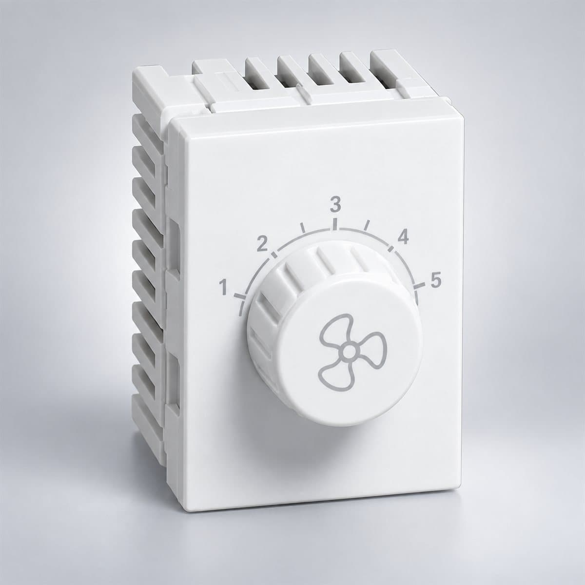 Bộ điều chỉnh tốc độ quạt, 2 mô-đun Rivia Legrand chụp góc nghiêng 3/4, thấy rõ mặt và cạnh bên