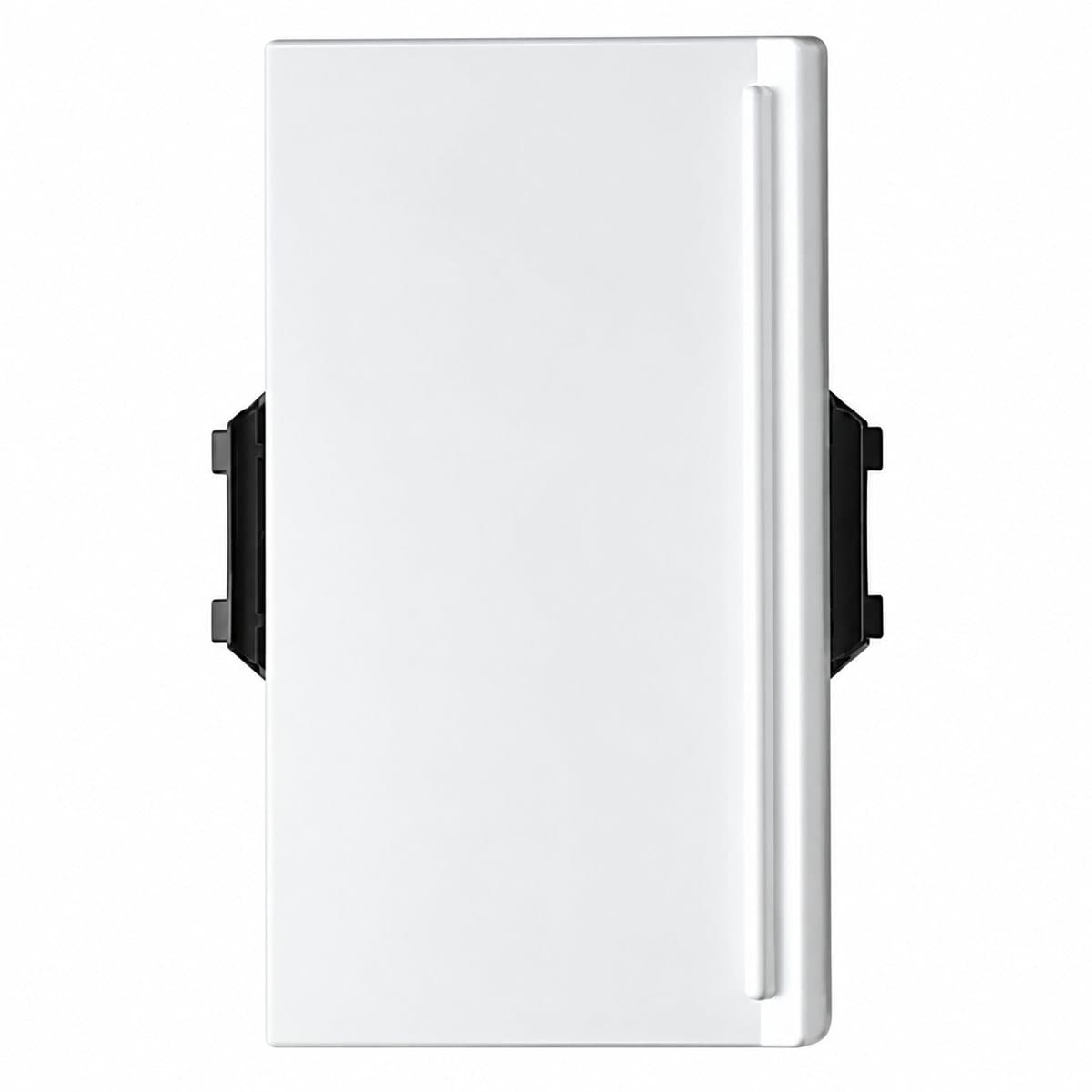 Công tắc B, 1 chiều, loại lớn Halumie Panasonic trên nền trắng, ảnh sản phẩm chính diện