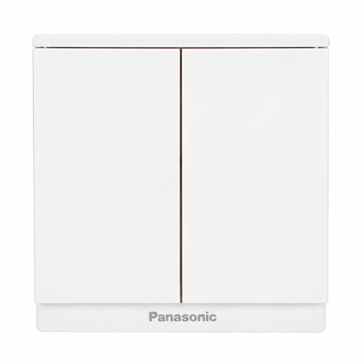 Bộ 2 công tắc E, đảo chiều, bắt vít Moderva Panasonic trên nền trắng, ảnh sản phẩm chính diện