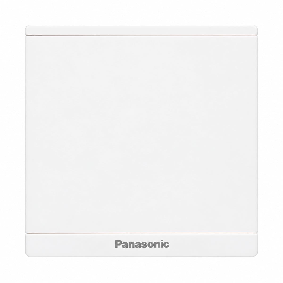 Mặt vuông kín đơn Moderva Panasonic trên nền trắng, ảnh sản phẩm chính diện