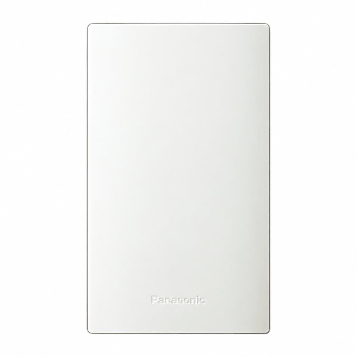 Mặt kín đơn Halumie Panasonic trên nền trắng, ảnh sản phẩm chính diện