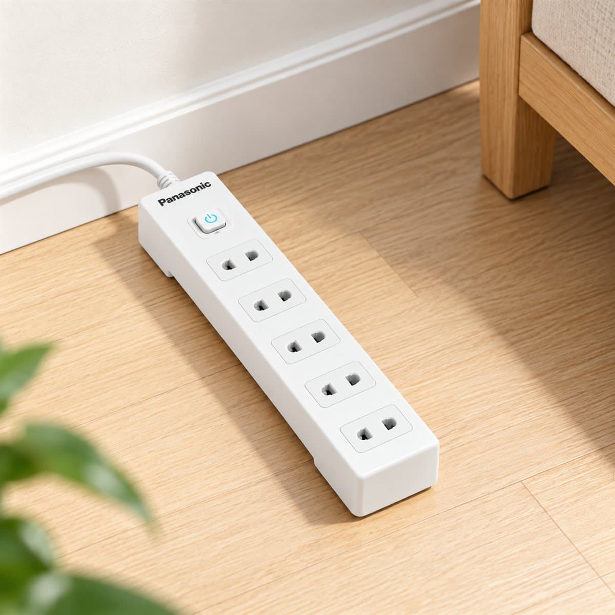 Ổ cắm có dây 5 ổ 2 chấu + công tắc Panasonic đã lắp đặt trong nhà