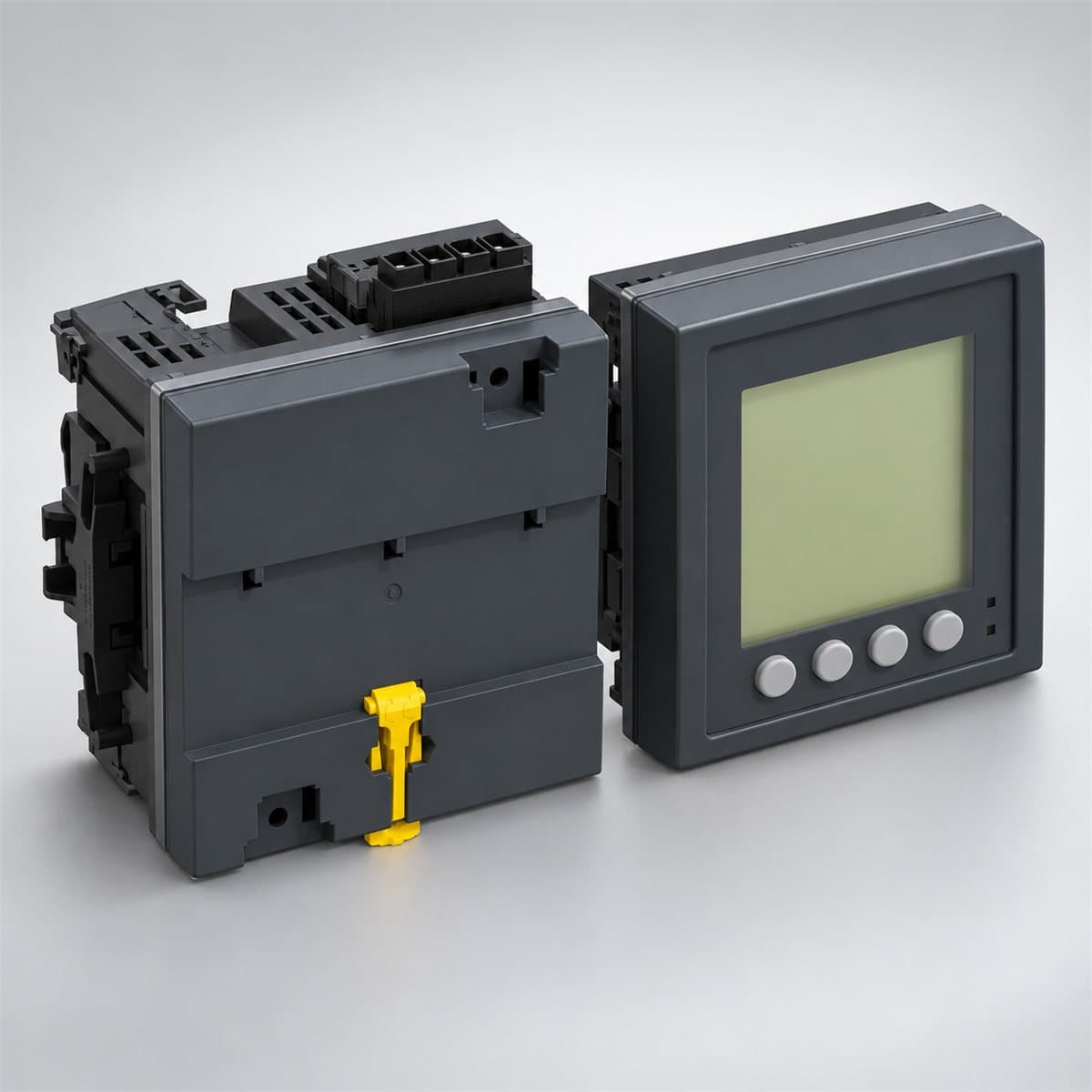 Đồng hồ đa năng PowerLogic PM5563RD Schneider chụp góc nghiêng 3/4, thấy rõ mặt và cạnh bên