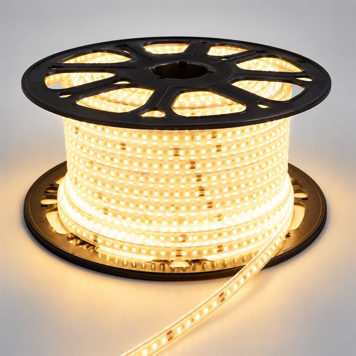 Đèn LED dây DOB ngoài trời Panasonic chụp góc nghiêng 3/4, thấy rõ thân và cạnh bên