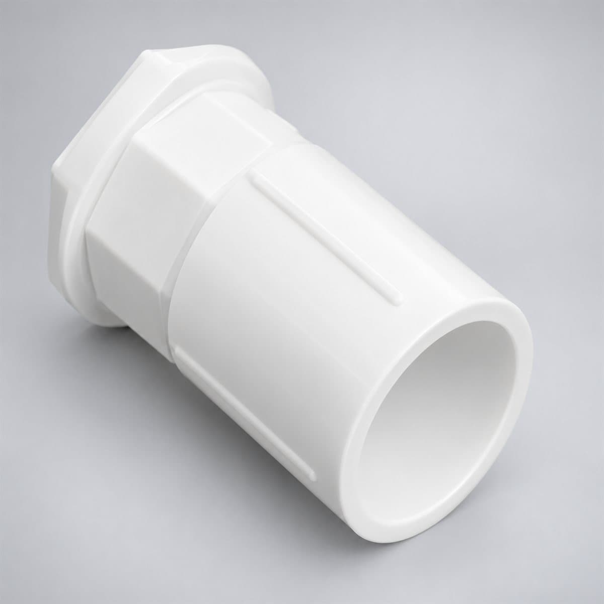 Đầu và khớp nối ren ống luồn dây Panasonic chụp góc nghiêng 3/4, thấy rõ mặt và cạnh bên