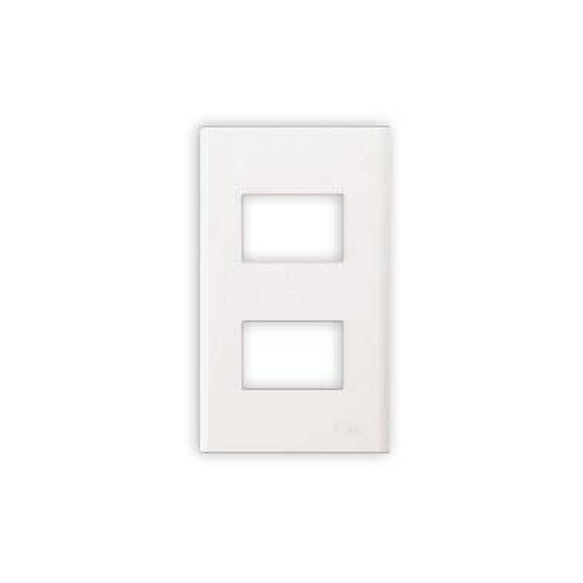 Mặt dùng cho 2 thiết bị Refina Wide Panasonic trên nền trắng, ảnh sản phẩm chính diện