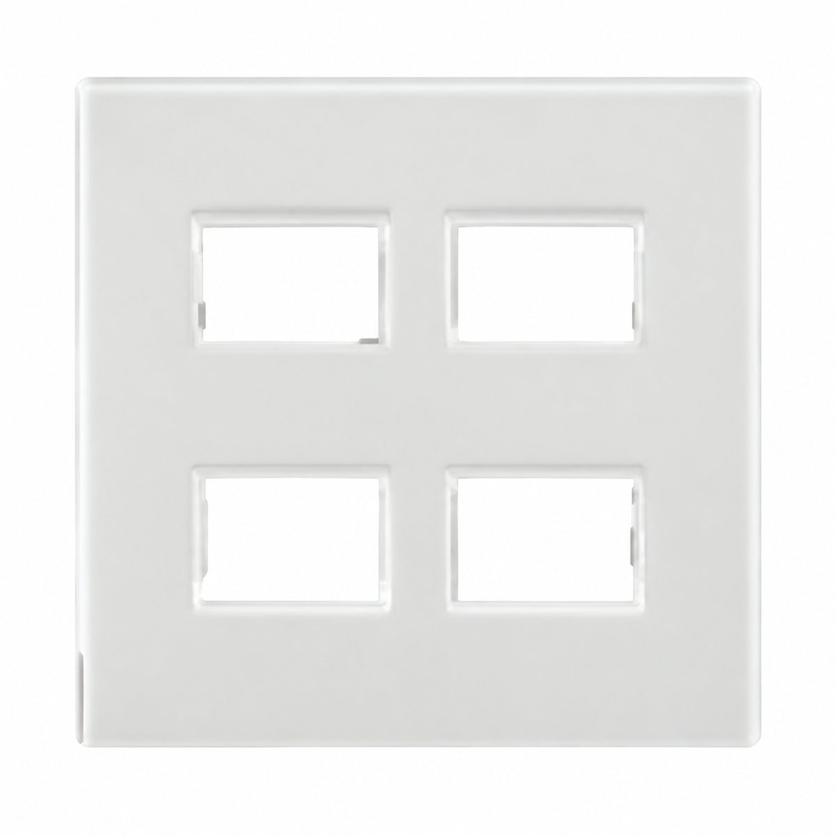 Mặt dùng cho thiết bị, 4 mô-đun Rivia Legrand trên nền trắng, ảnh sản phẩm chính diện