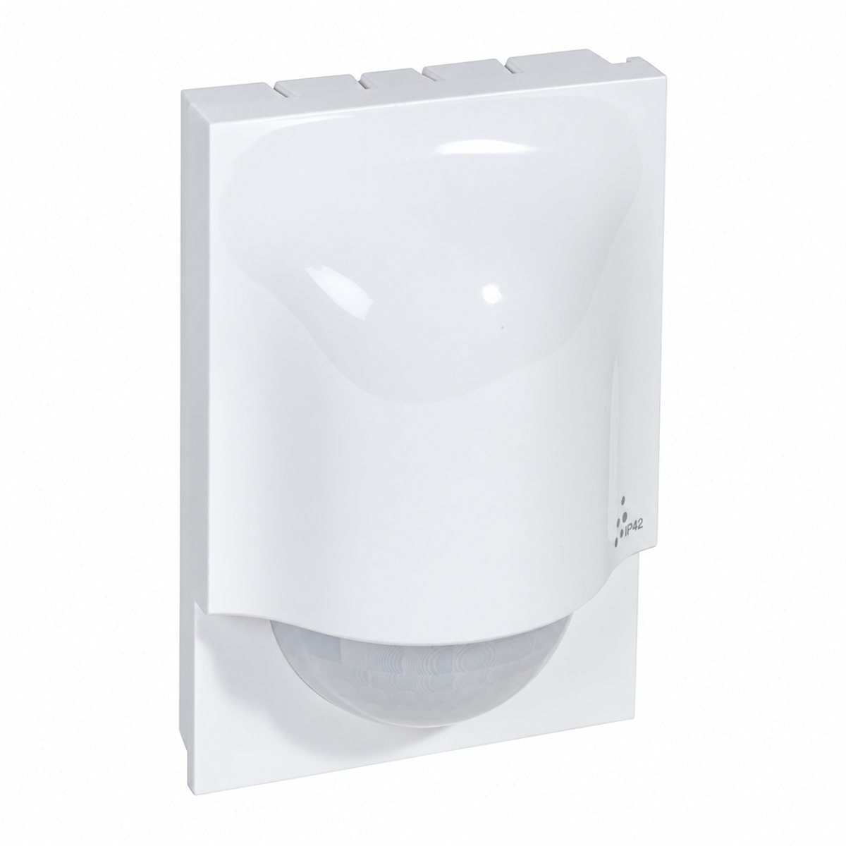 Cảm biến hồng ngoại gắn tường, góc quét 140 độ Legrand trên nền trắng, ảnh sản phẩm chính diện